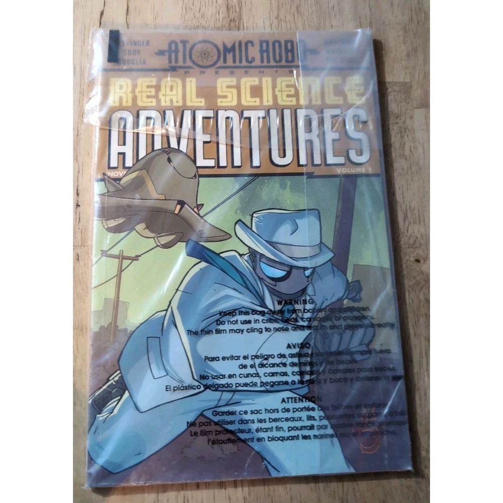 Atomic Robo: Real Science Adventures Volume 1 TP (Atomic Robo Presents‎ Re -NEW